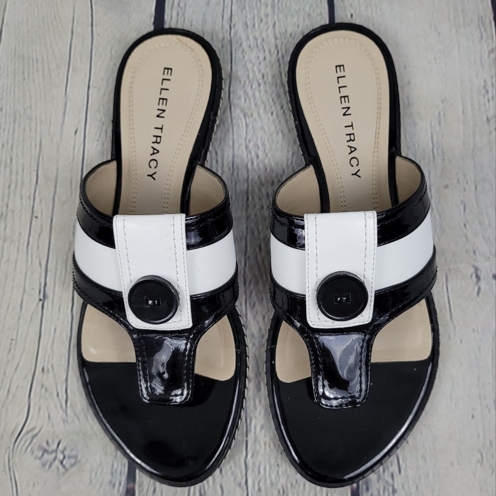 ELLEN TRACY | Selina faux patent thong sandals